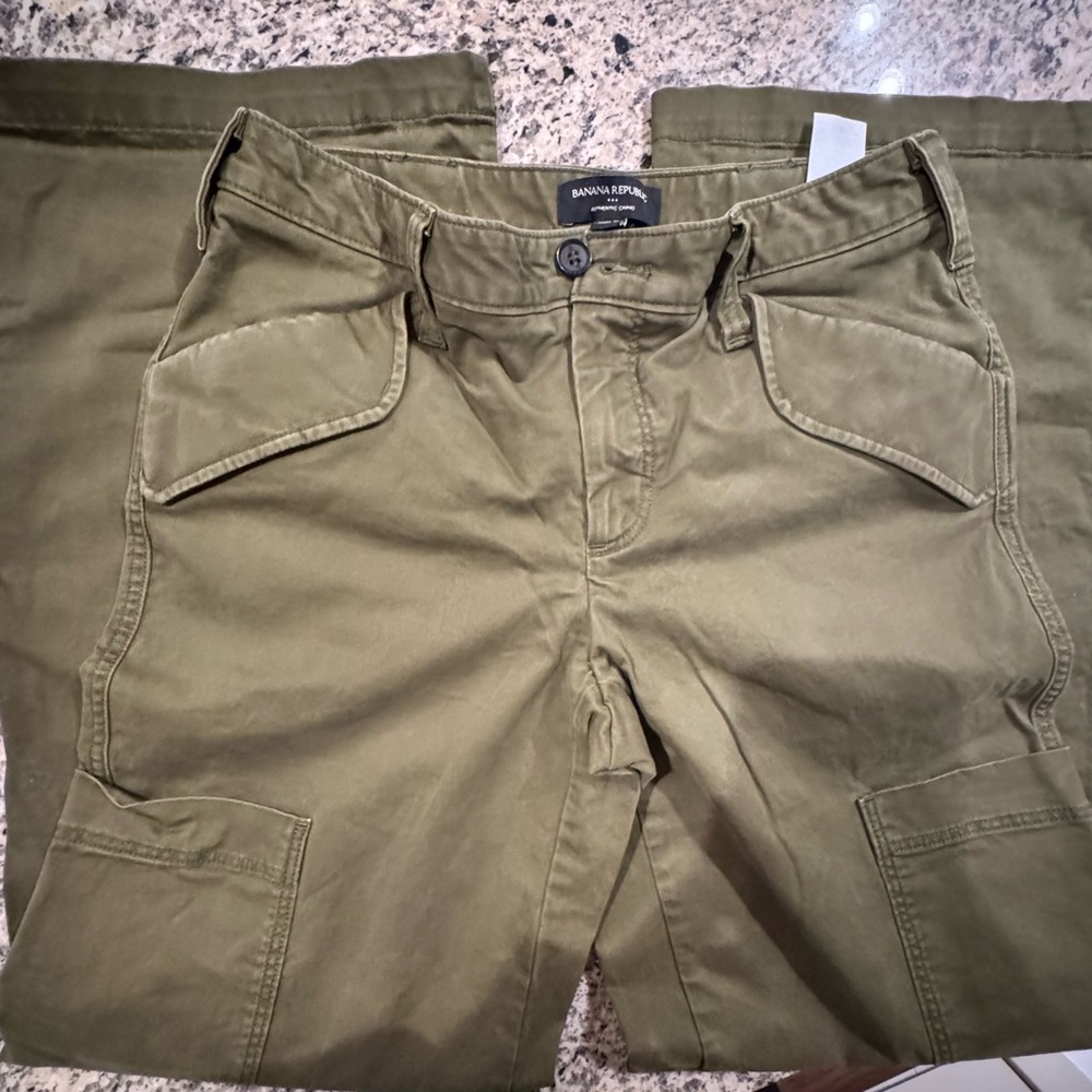 Banana Republic Women’s Authentic Chino Pants